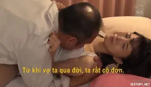 Bắn tinh ngập cô bé người vợ dâm của sếp