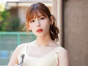 đến nhà cô bạn gái chơi nhưng chị gái của cô ấy cứ gạ địt…
