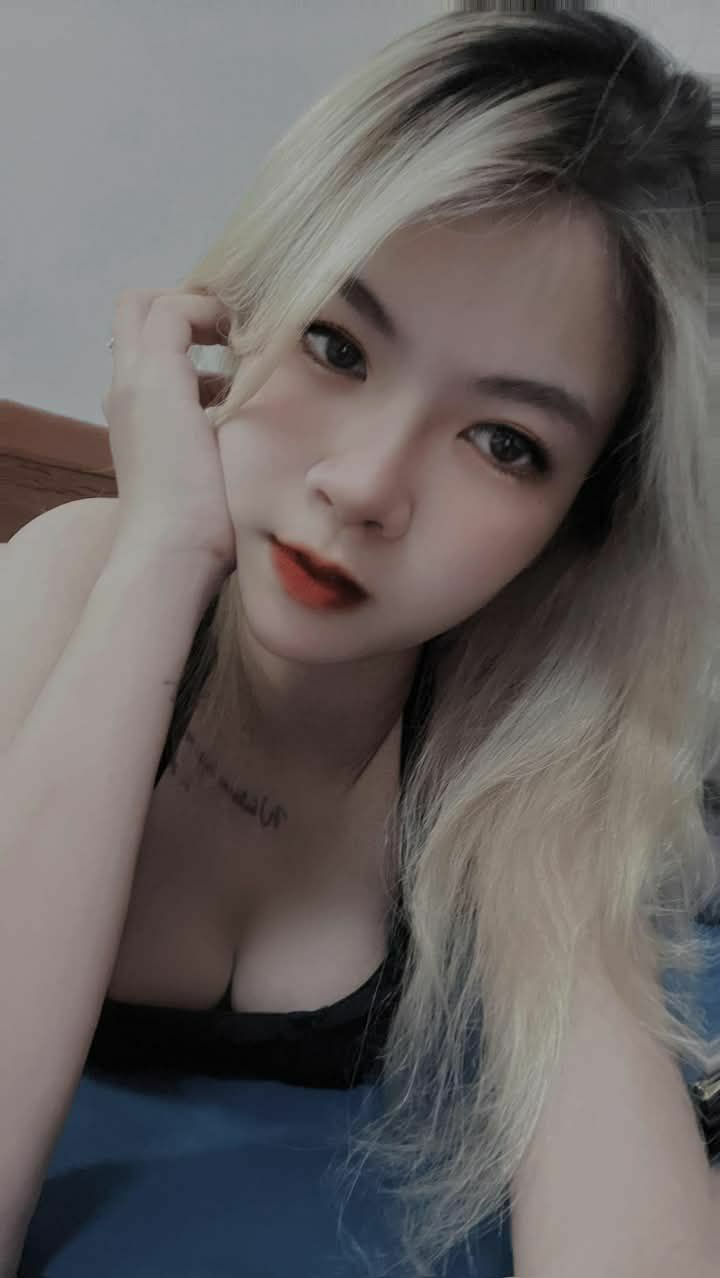 Người vợ xinh đẹp bị chồng cưỡng hiếp khi đang ngủ